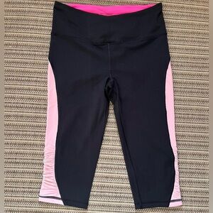 Victoria's Secret Sport Leggings in Black and Pink